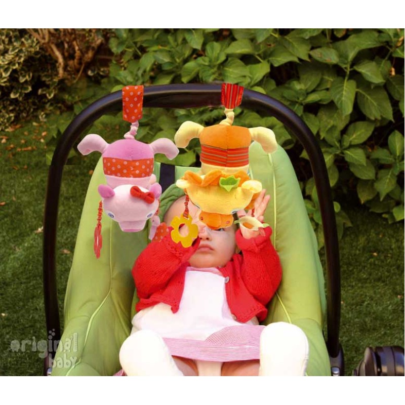 Sonajero con velcro y Temblón Amarillo Saro Sonajero con velcro y Temblón Amarillo Saro